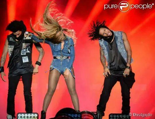 LesTwinsEri's tweet image. #Beyonce #LesTwins #BeyLT #OTR #iloveit #LOVETHEM