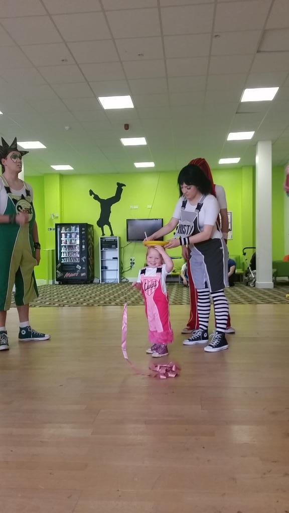 Can't thank #skylinegang enough <a href="/butlins/">Butlin's</a> we all loved this experience 😆 Lily was star struck!!!