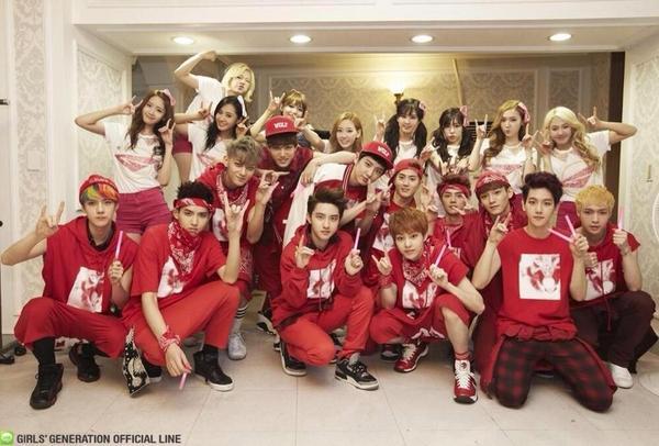 im4chaenwan's tweet photo. This is COMPLETE. !

#OT9
#OT12

#StayStrongSNSD #StayStrongJessica #OT9orNothing
#WeWantJessicaBack http://t.co/sLu4Uf0pzz