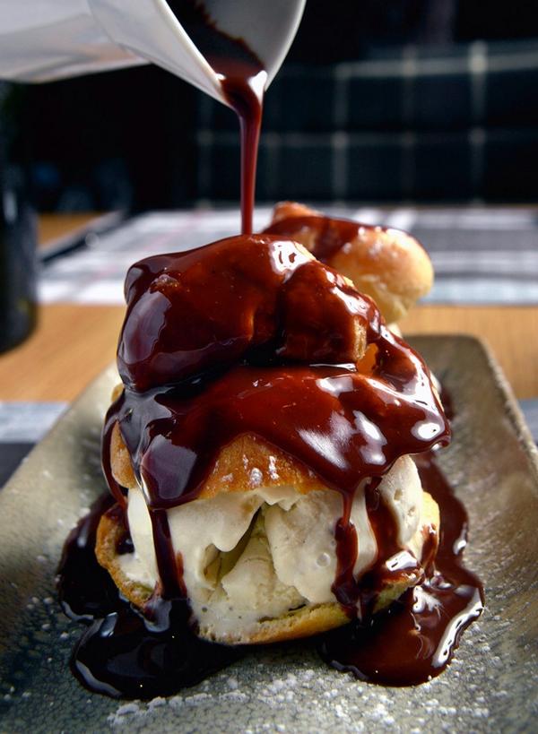 BostonFoodRules's tweet image. The "adult" #profiteroles at @legalseafoods #LegalCrossing has a great kick! Definitely 21+