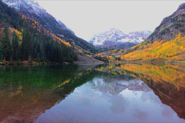 GevorkMosesi's tweet image. #colorado #aspentree #maroonbells #photigraphy #landscape #landscapephotography #autumn #fall #reflection