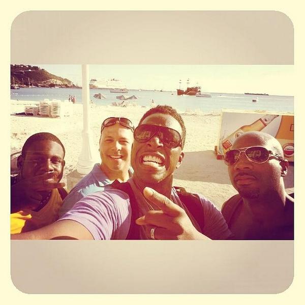 IAmDeanEdwards's tweet photo. It could be worse! W/ @will_i_everr @markvieracomedian &amp; @franktownsend in #SaintMartin #NCL Crew #BlackAndBrown http://t.co/cF0p6DMoja