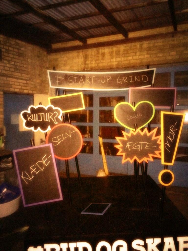 Embedded image permalink