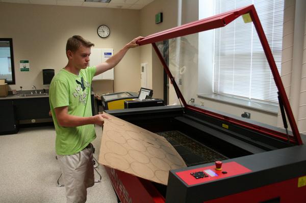 CCSDK12's tweet image. Cherokee Trail HS 'Fab Lab' inducted into prestigious tech network bit.ly/1vf4i4f, #greatneigborhoodschools