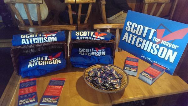 ScottAAitchison's tweet photo. Come to the Pub! We're ready and waiting to answer your questions! #scottformayor http://t.co/eIHiP6A9o2