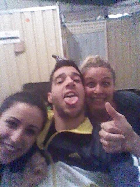 Felicbmz's tweet photo. La peña al despiste en directo Jajaja @mloperz #mfer http://t.co/gvfuIWvgNA