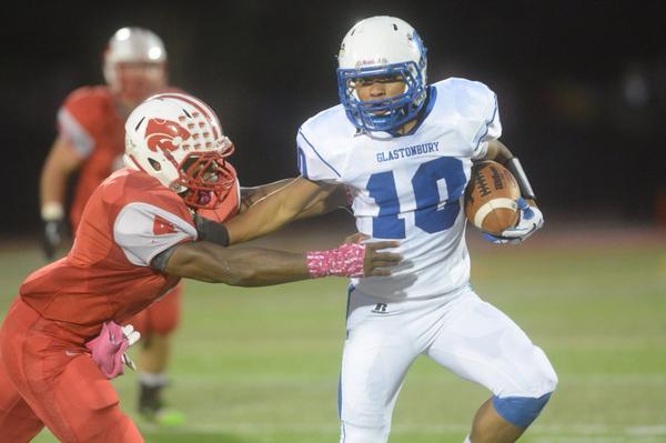 AaronFlaumPhoto's tweet photo. #NFA vs #Glastonbury football #photo @nfaschool @GoECCAthletics @mallardNB #ciacfb http://t.co/YAHAVGyM3K