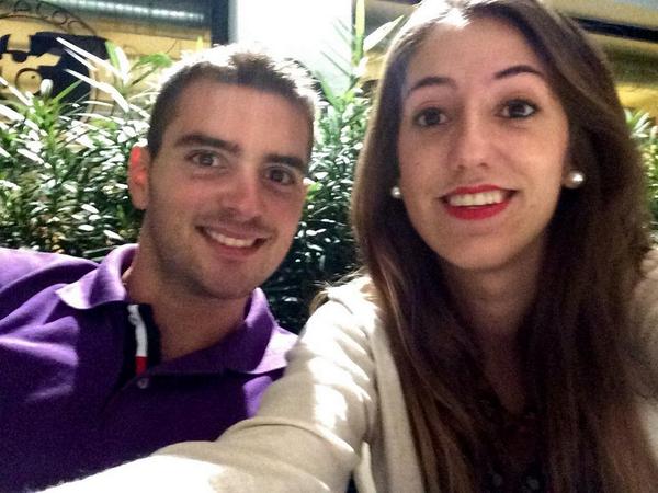 norarh8's tweet photo. Buen ratito con ellos 🍻 @alejandraaSR @carolina_hr #totositoale http://t.co/OvxjM4c5Tz