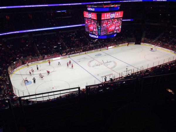kushaanshah's tweet photo. First #Caps Game! #CapsFlyers #Bandwagon #BruinsFirst http://t.co/tWrTCy776y