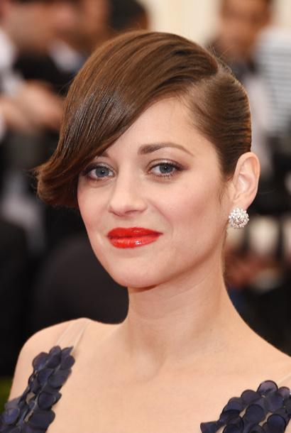 Happy Birthday to Marion Cotillard! She won an Academy award for her French language performance in La Vie en Rose! 