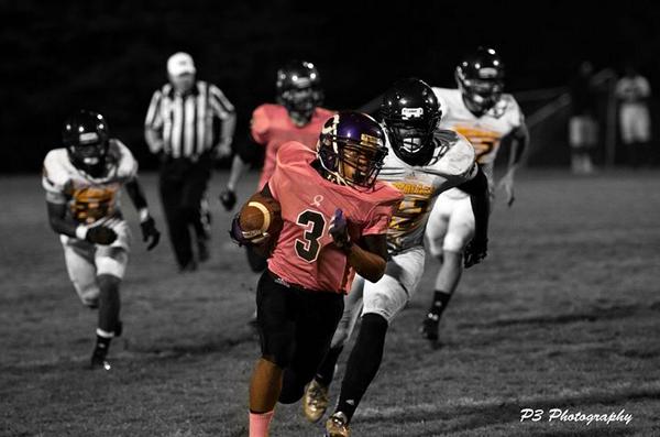 ClarksvilleFB's tweet photo. Timon Hobson rushes for a gain of 76 yards against Northeast during the Pink Out Game #NORTHWESTWEEK #TWITPICTUESDAY http://t.co/L02N2HmSyf