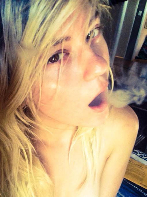 #HighSociety #marijuana #blonde http://t.co/k8XVGSrbt0