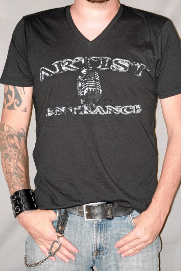 LDFFoundation's tweet photo. #ArtistEntrance is here 20.00+3.95 shipping http://t.co/u7Mu6NXBpk crew necks and v- necks http://t.co/lU9jxdiYKj