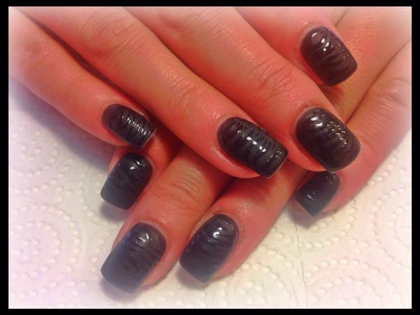 #matte #gloss #nails #naildesign #manicure #manicuremonday <a href="/Nailitmag/">Nail It! Magazine</a> <a href="/nailsmag/">NAILS Magazine</a> <a href="/NailsPorn/">Nails</a> #nail