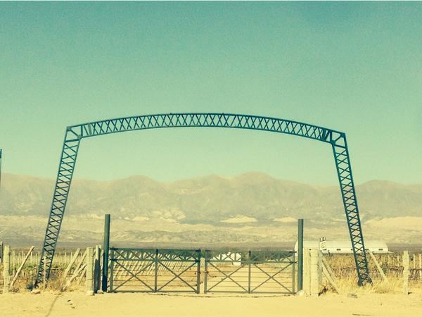 Entrada a <a href="/gualinchay/">Bodega F.Gualinchay</a> #tolombon #Cafayate #Salta