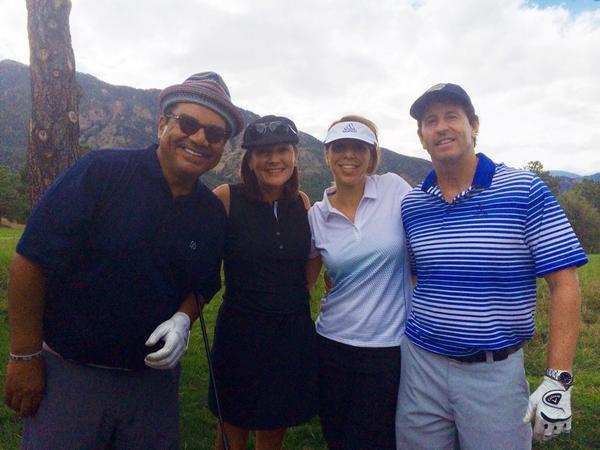 its_amazingamy's tweet photo. Thx @georgelopez for your Mas Heart! Great day, cause, golf! #grad4mas @stephperdue @LeighAnneTuohy @TacoBell4Teens http://t.co/V6wr9i7eTU