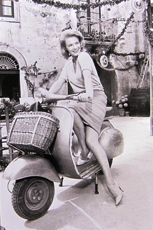 Honey-rider:

  Angie Dickinson

Happy Birthday September 30, 1931  