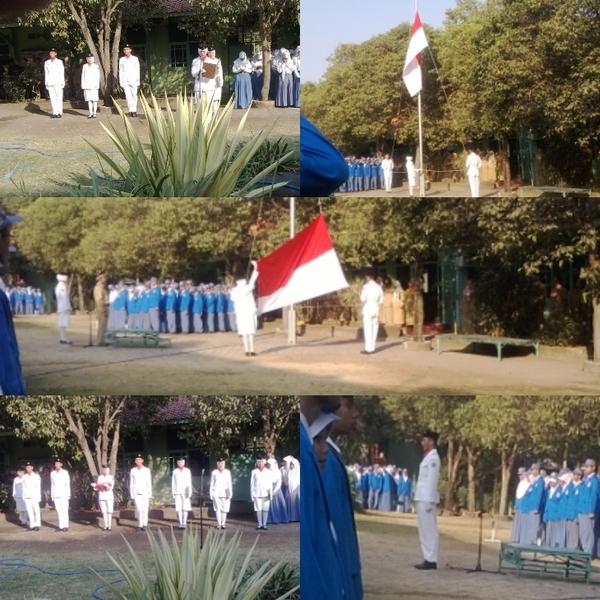 Pelaksanaan Upacara Bendera dalam rangka memperingati Hari Kesaktian Pancasila Di SMA Negeri 1 Manyar