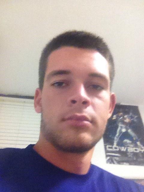 DarwinLandon's tweet photo. Happy birthday ugly @SlaytonV http://t.co/wDhs340aSa