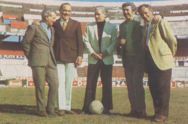 RiverSuHistoria's tweet photo. #FOTOHISTORICADELDIA
El reencuentro de La Máquina. http://t.co/M1TITV5b0U