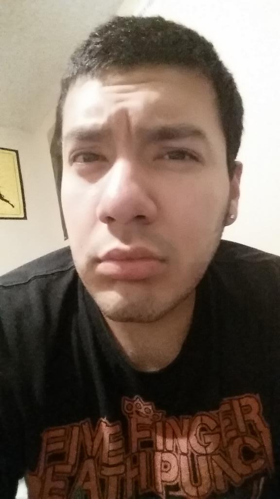 maxemi11ion's tweet image. How I feel about my 8 o&apos;clock class in the morning #drained #homeworkoverload