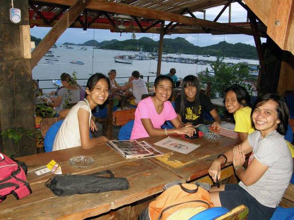 Kangeeenn. Nih <a href="/lukmansaman/">lukman saman</a>  "<a href="/NegeriID/">NegeriID</a>: Kangen nggak sama <a href="/treetopBajo/">Mas Matt</a>? #NIDtrip_Komodo <a href="/nuri_fajriati/">nuri fajriati</a> <a href="/zunanuna/">Zunanuna</a> "