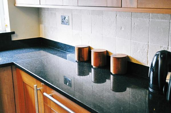 tileflair's tweet image. Revamp Your Kitchen with these affordable ideas. Read our new blog 
 buff.ly/1vtPJv9