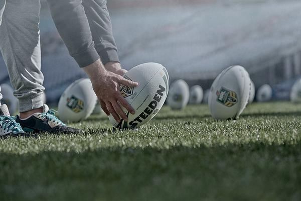 NathanHiney's tweet photo. Help the @NRL Kick Bowel Cancer today and assess yourself at; http://t.co/nCmgjoWS07 http://t.co/nYJQYG8uFR