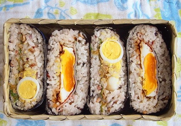 Np 握らないおにぎり おしゃれ かわいいい そして簡単 これの名前なんて言うか知ってる おにぎらずｗだってｗｗ Http T Co 7xze1alf