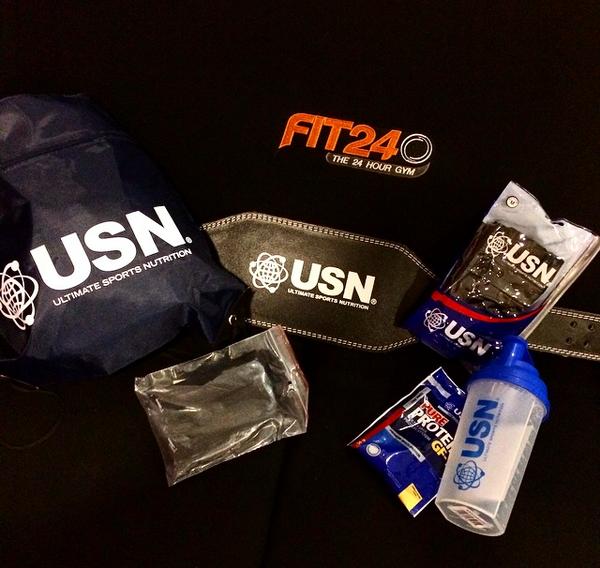 HullFit24's tweet photo. training pack - £29.99 

-USN LIFTING BELT 
-USN SHAKER 
-USN GLOVES 
-LIFTING STRAPS 
-USN GYM BAG 
-FREE USN GF1 http://t.co/8jdGuExgVO