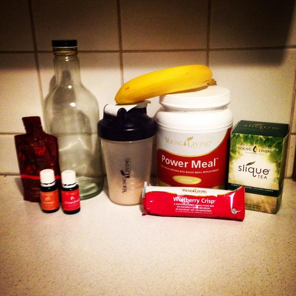AlexanderWruss's tweet photo. All the #healthy supplements I need for my #workout ! #nochemicals #notoxins all #organic http://t.co/4EAypE0bnD