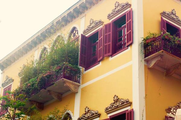 WeAreLebanon's tweet photo. A beautiful old building in Saifi
بناية حلوة وقديمة بالصيفي
By Tania Kanaan #WeAreLebanon http://t.co/tvzxpqjZyK