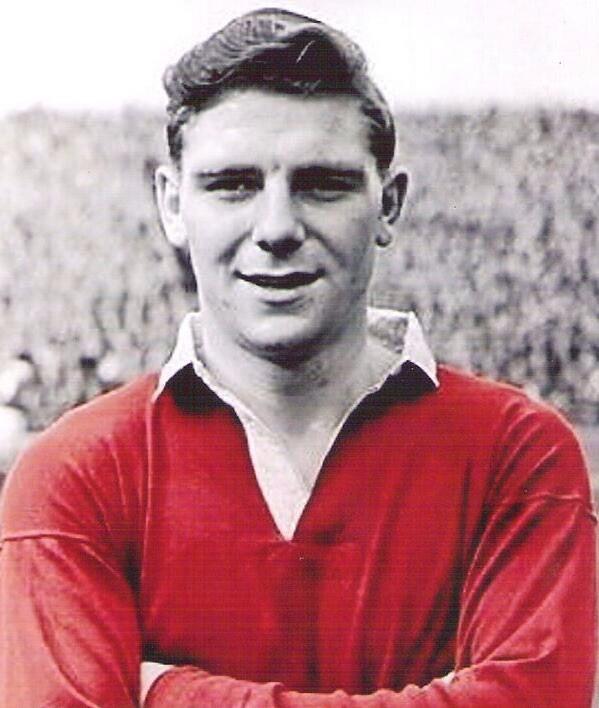 Happy Birthday to one of Uniteds best and brightest, Duncan Edwards.

Big Dunc was taken way too soon. RIP, Legend. 