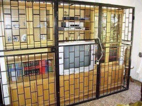 AbortedNews's tweet photo. Thanks to #GenerationsFinale White people's TVs are now safe ! There's no longer a need to take measures such as this http://t.co/0OOCwHQUxZ