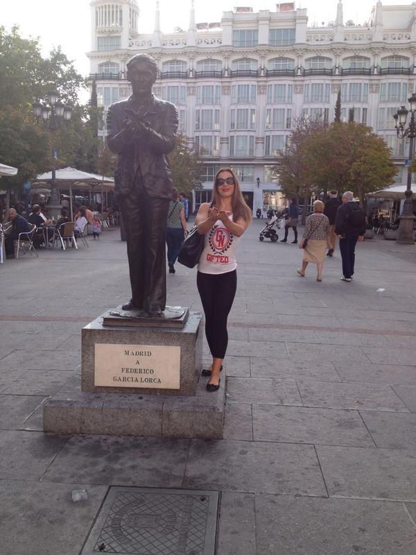 officialMelE's tweet photo. We loved #hangingout in #Madrid such a #pretty #town. #restday #tour. #siteseing  #giftednutrition #beGifted http://t.co/VYzGO2RXlo