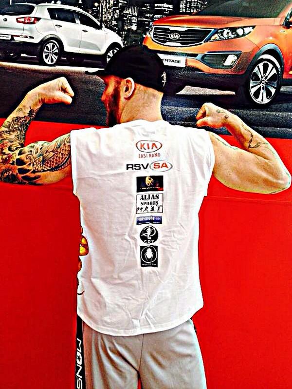 Tink's supporting @Franamma <a href="/EFCworldwide/">EFC Worldwide</a> 34! Let's do this @XKTProLeague <a href="/KIAEastrand/">KIA Eastrand</a> <a href="/AliasSports/">Alias Sports</a> @furnitureinc