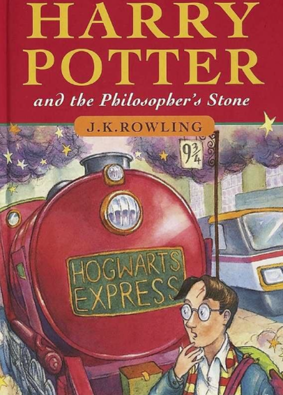 studentbeans's tweet photo. Ever noticed Harry's wearing a Gryffindor scarf on the first book cover, even though he's not been sorted yet? http://t.co/cJDAvu9r2V