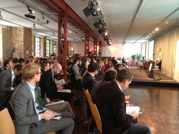 SusanHeaney's tweet photo. @TSC_News CEO Sheila Bonini addresses packed #tscsummit14 #pef2014 - Co-creating product #sustainability http://t.co/vCGli1sk0K