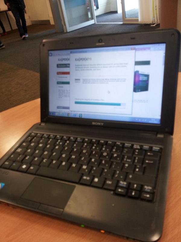 sharma4u2nv's tweet photo. @Digitaleagles @BarclaysEast 
Join for a #Tea&amp;Teach session at dagenham heathway Branch #internationalolderpersonsday http://t.co/EOAPwCzZVB