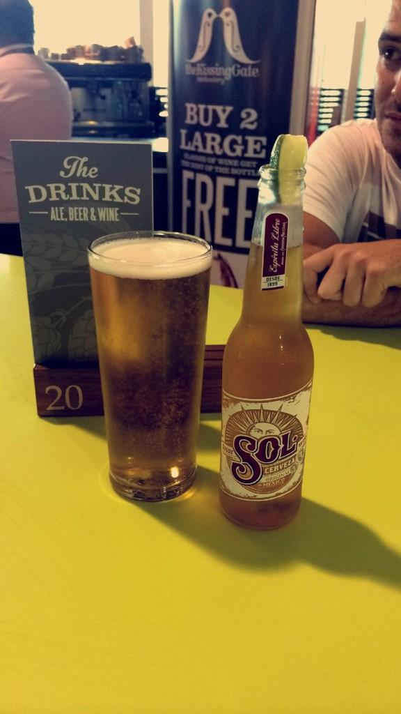 jlmatheson4's tweet photo. Happy hump day people! Madrid bound and champions league game tonight with my one and only #wheyy http://t.co/z3mxRXLCJj