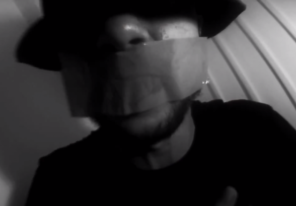 2speetv's tweet photo. Craps Feat. Melan extrait du street album « MACHINE A ECRIRE »

http://t.co/Pb42N4Q2bb

#clip http://t.co/WOhwqzNZHy