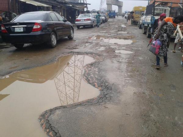 TheoAbuAgada's tweet image. The street beside Doyin bus stop Orile,  http://t.co/LKIWAB2BOO"
#APCState
#Lagos 
#WhereIsTheChange 
#WeTriumphStill
