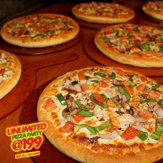 PizzaHutIN's tweet photo. You gave us unlimited love. We give you unlimited pizza :)
#UnlimitedIsFun http://t.co/7tceJycf33
