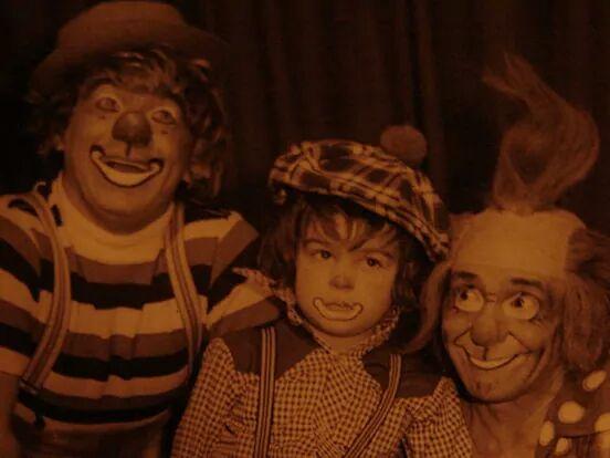 Por que en un momento de la vida fui niño!!!! Hoy soy feliz celebrando el dia del Niño