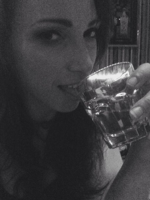 Getting drunker... http://t.co/RzA2YrSN7t<a href="/tag/psk"class="tags"><span>#psk</span></a>