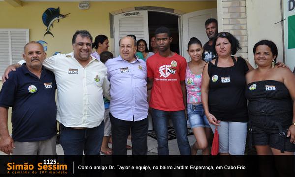 simao_sessim's tweet photo. Visita ao bairro Jardim Esperança, em Cabo Frio. Apoio e confiança sempre.
#rumoaodecimomandato #simaosessim1125 http://t.co/yR4N5vejih
