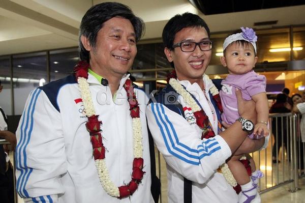 Ahsan dan coach Herry IP. Ada Chayra! *cubit* #AsianGames2014