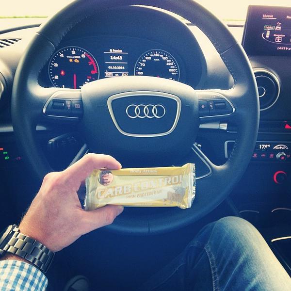 ArielPned's tweet image. Stau ist doch was feines...🚗🚗 #carbcontrol #protein #gainen #audi #instafit #instadaily #instagood #goodlife #str...