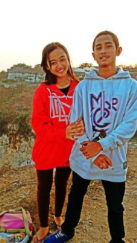 dessyyS05's tweet photo. kleee masih nyesek inget foto ini , terus dengerin semua voice notemu ! I know I'm wrong! Miss you so :') http://t.co/ule9zY7vOS