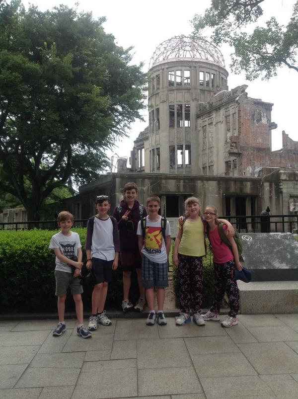 InternoMel's tweet image. What a great bunch of kids to go tripping with. Hiroshima peace dome. #gglps